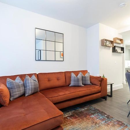 Elliot Oliver - Luxury 2 Bedroom Regency Apartment With Parking & Ev Charger Cheltenham Esterno foto