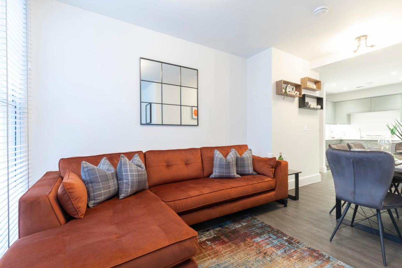 Elliot Oliver - Luxury 2 Bedroom Regency Apartment With Parking & Ev Charger Cheltenham Esterno foto